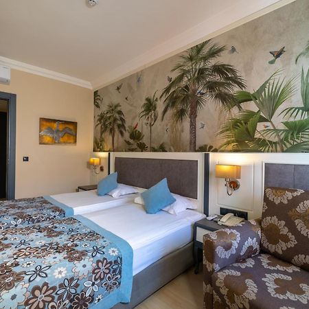 Crystal Paraiso Verde Resort & Spa Bogazket Bagian luar foto