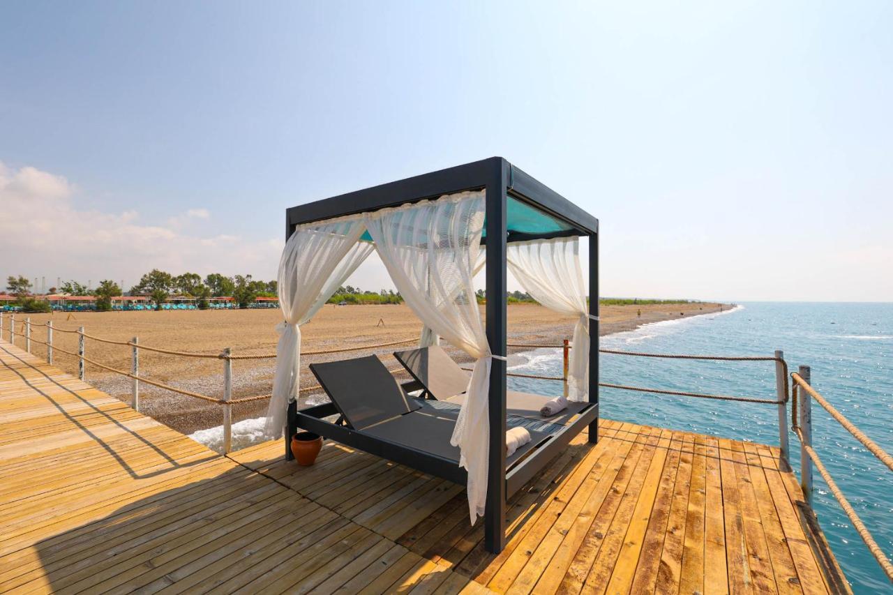 Crystal Paraiso Verde Resort & Spa Bogazket Bagian luar foto