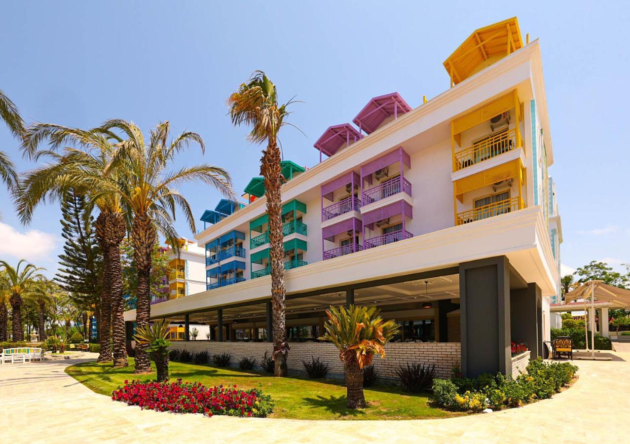 Crystal Paraiso Verde Resort & Spa Bogazket Bagian luar foto